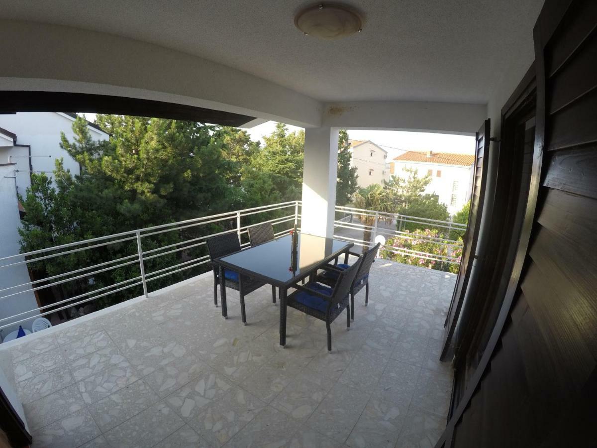 Apartments Lopac Jadranovo Ngoại thất bức ảnh