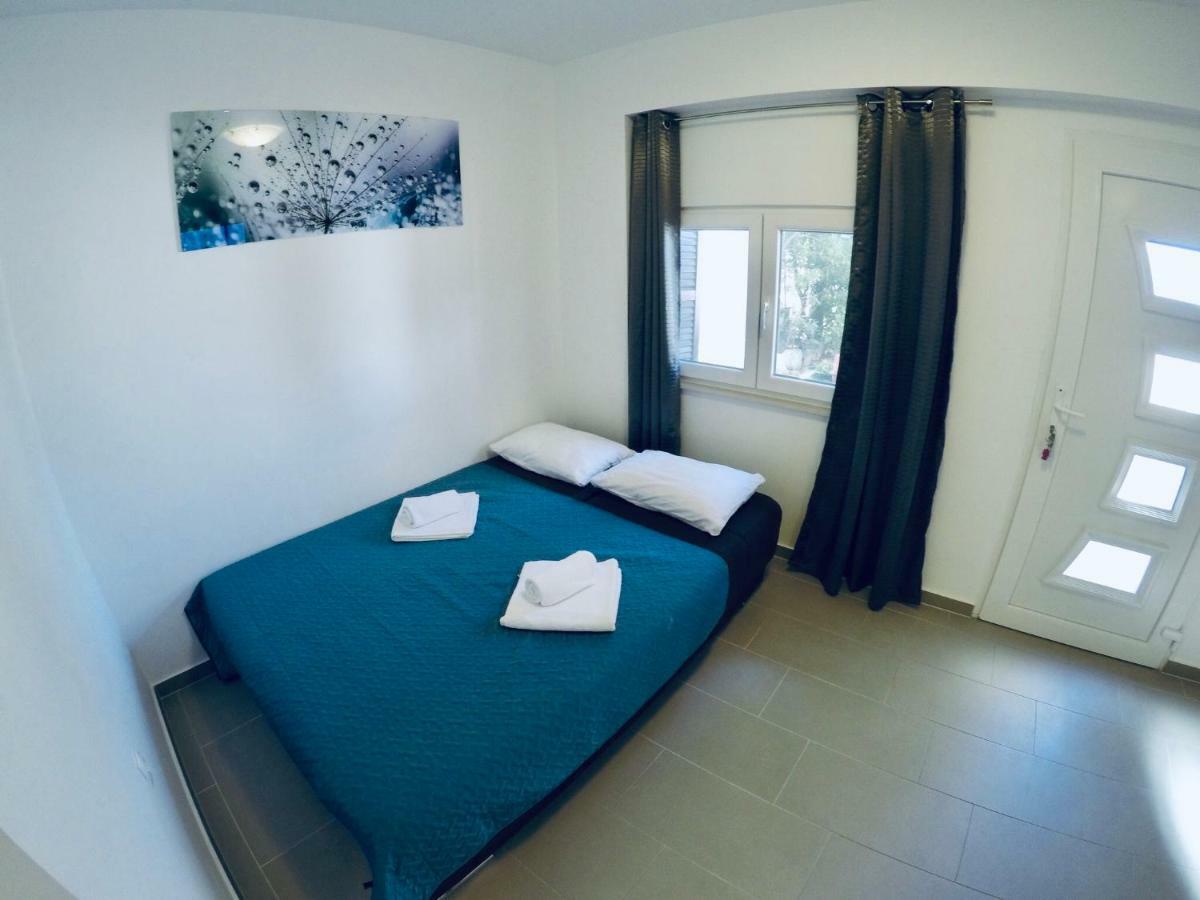 Apartments Lopac Jadranovo Ngoại thất bức ảnh